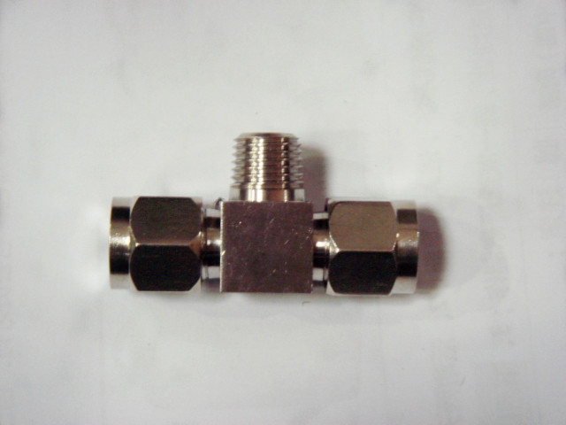 卡套(tao)式三通(tōng)終端接(jie)頭