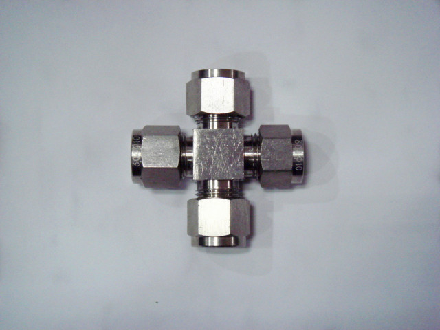 卡套四通(tong)接頭生産租(zū)賃廠家