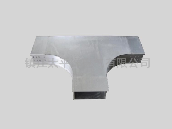 金(jin)屬橋架(jia)三通